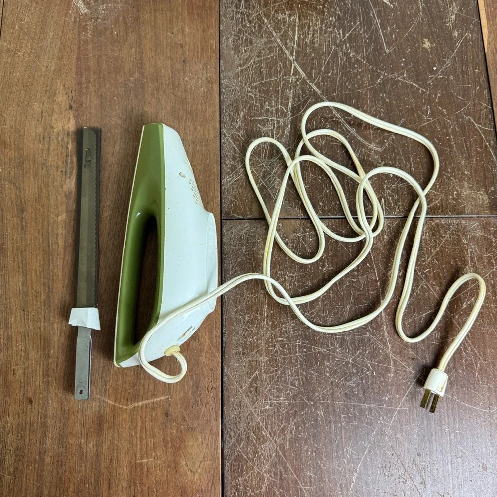 Hamilton Beach Electric Knife Avocado Green Vintage Carving Knife Box Model 275A